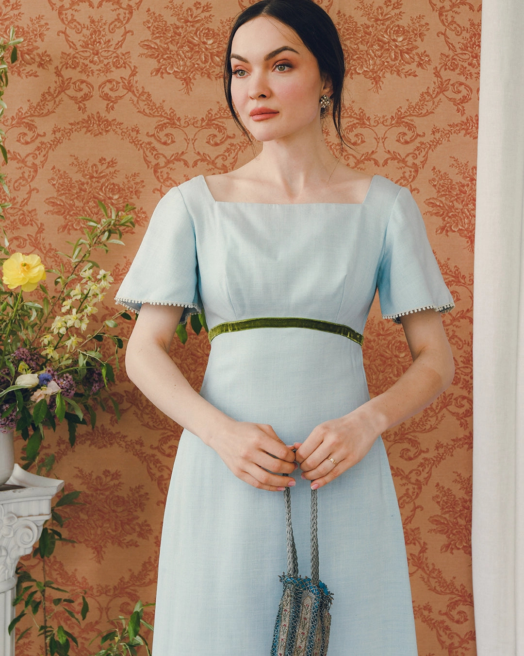 1930s-Style Empire Waist Column Dress With Velvet Waistband