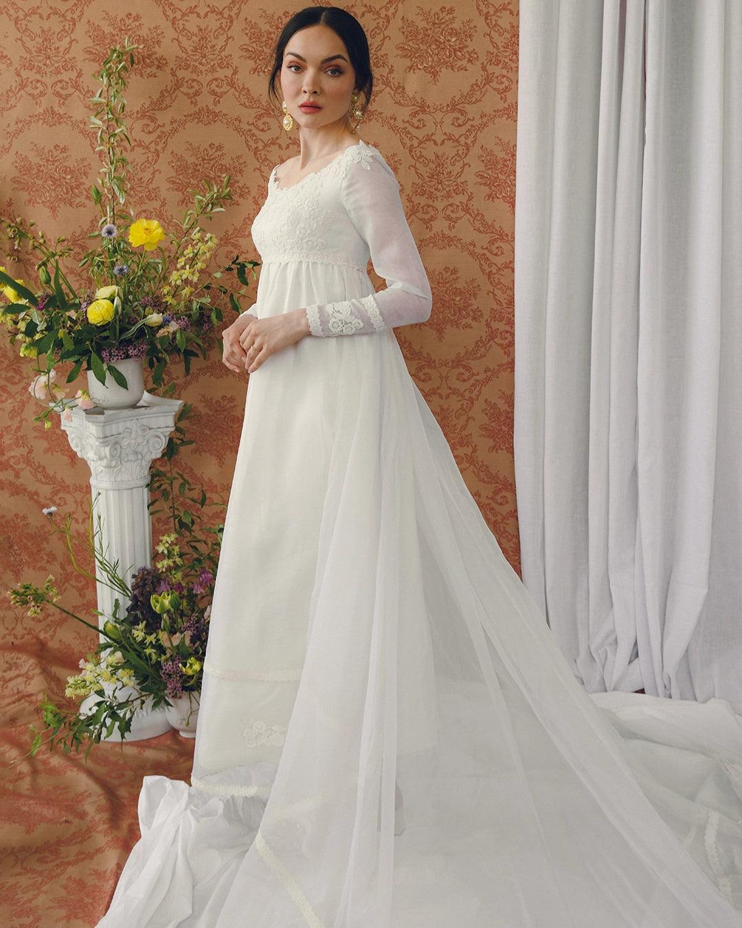 1960s Empire Waist Regency-Style Bridal Gown With Crochet Lace Appliqué And Train