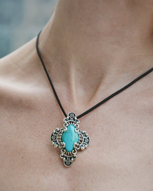Vintage Sterling silver Turquoise Pendant Necklace