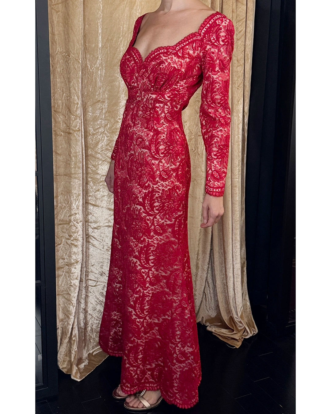 Vintage 1950s Lace Sweetheart Neckline Mermaid Gown