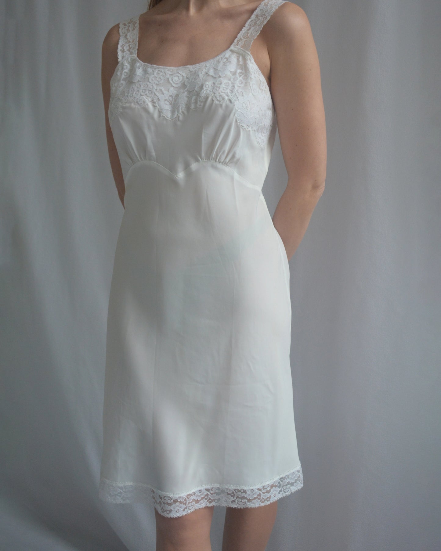 Vintage 1950s Lace-Trim Ivory Slip
