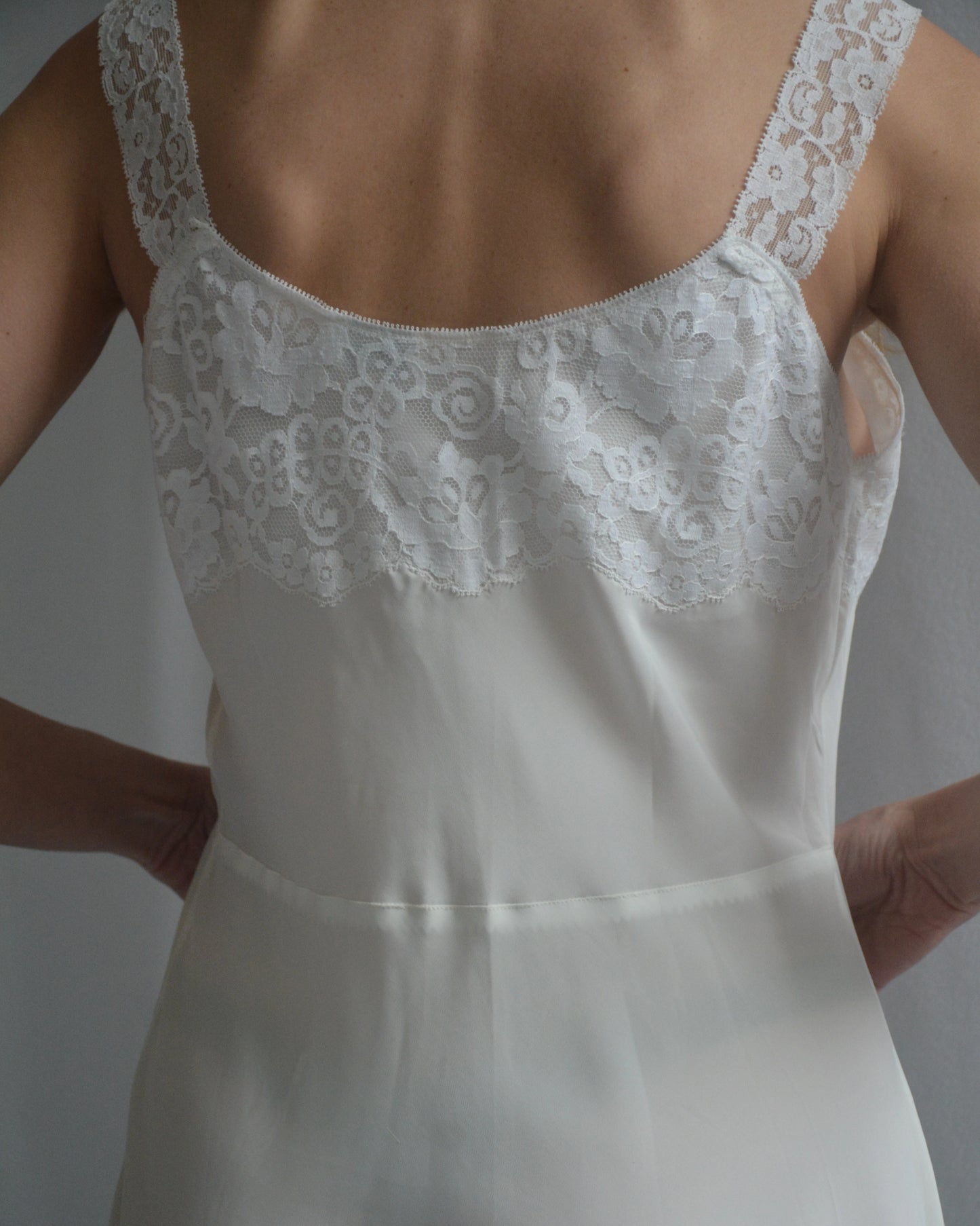 Vintage 1950s Lace-Trim Ivory Slip