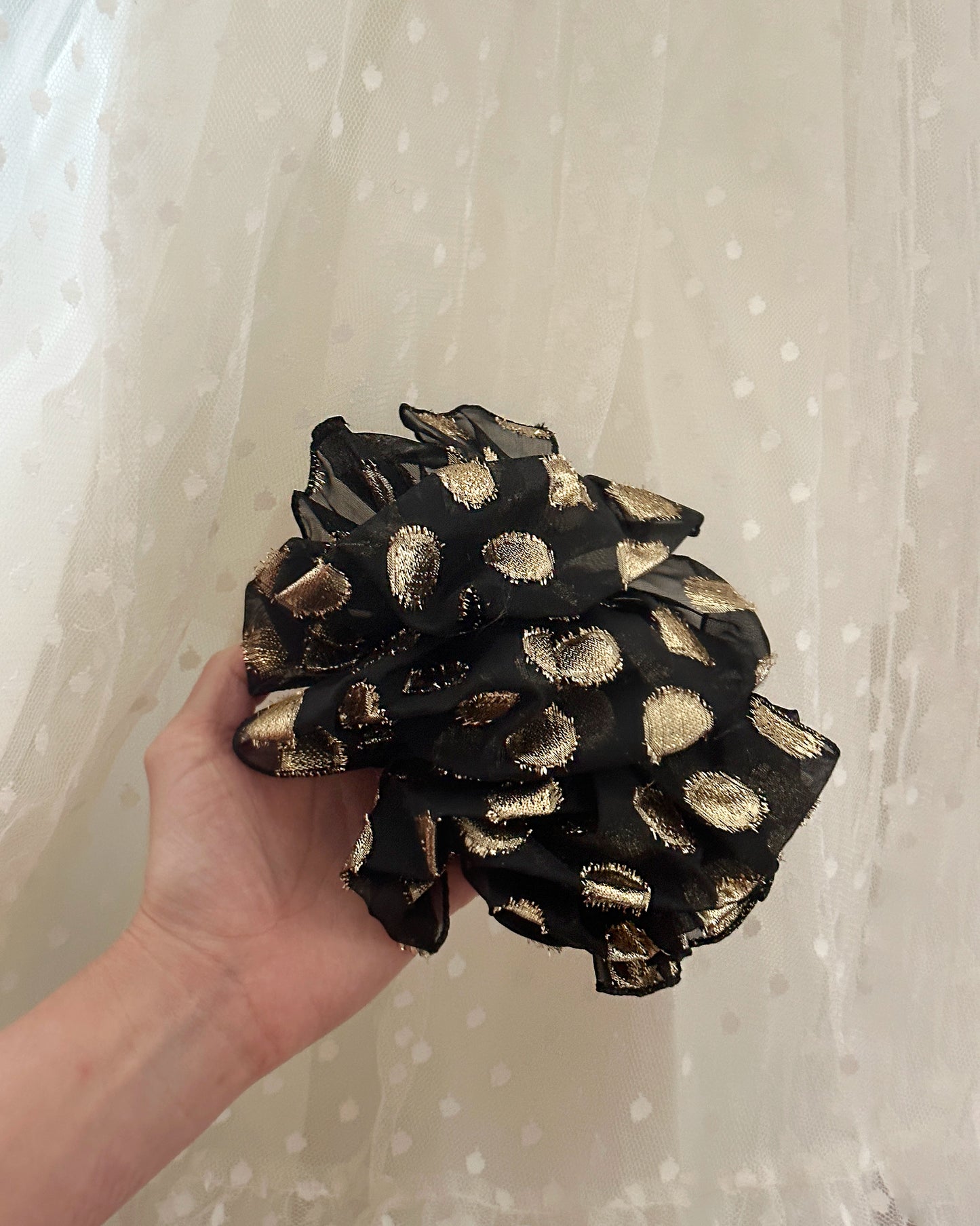 Vintage 1980s Lamé Ruffle Barrete