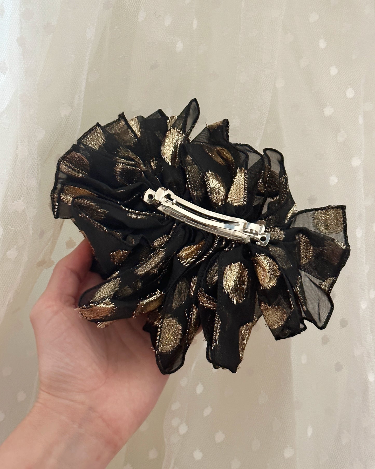 Vintage 1980s Lamé Ruffle Barrete