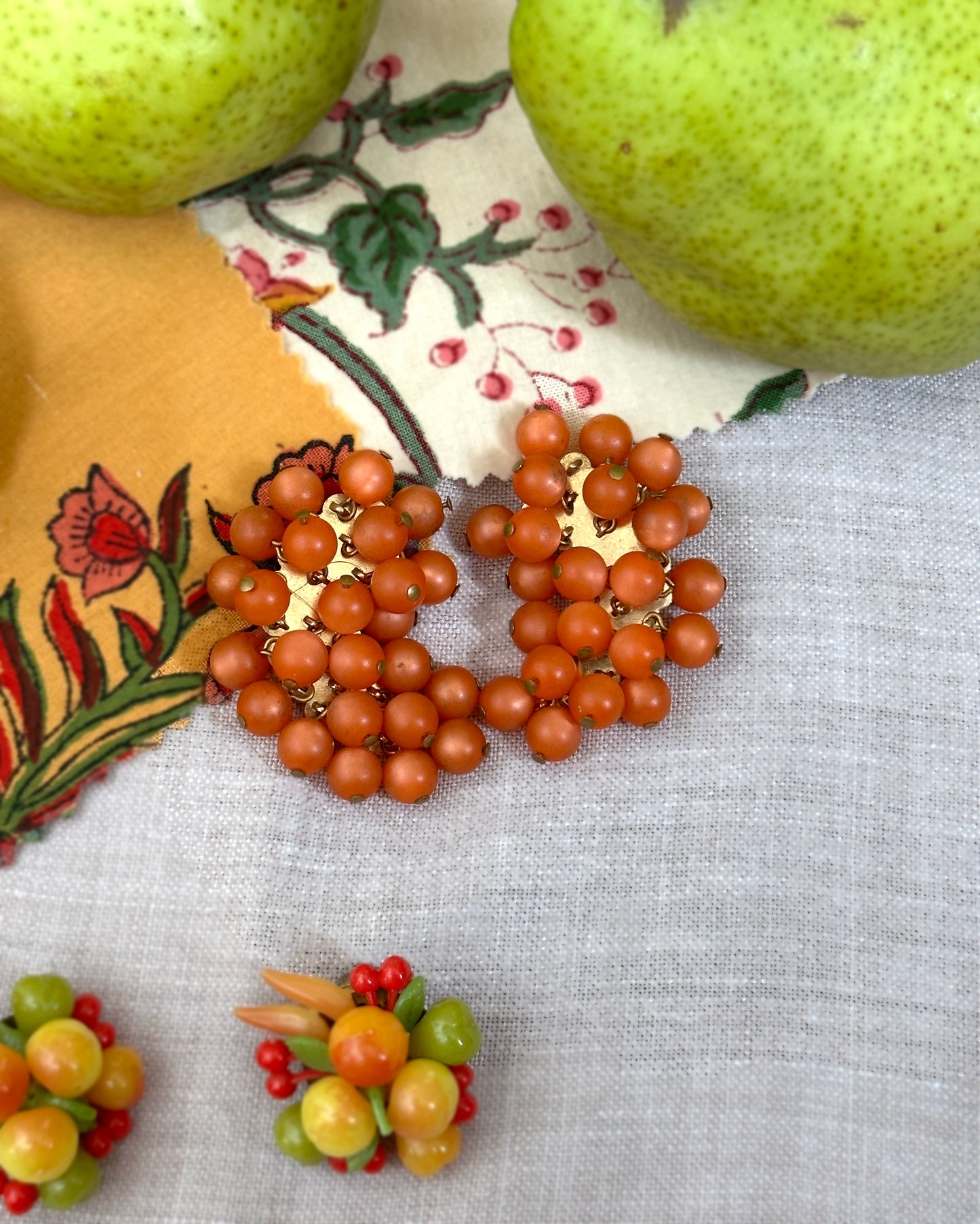 Vintage 1950s Coral Earclips