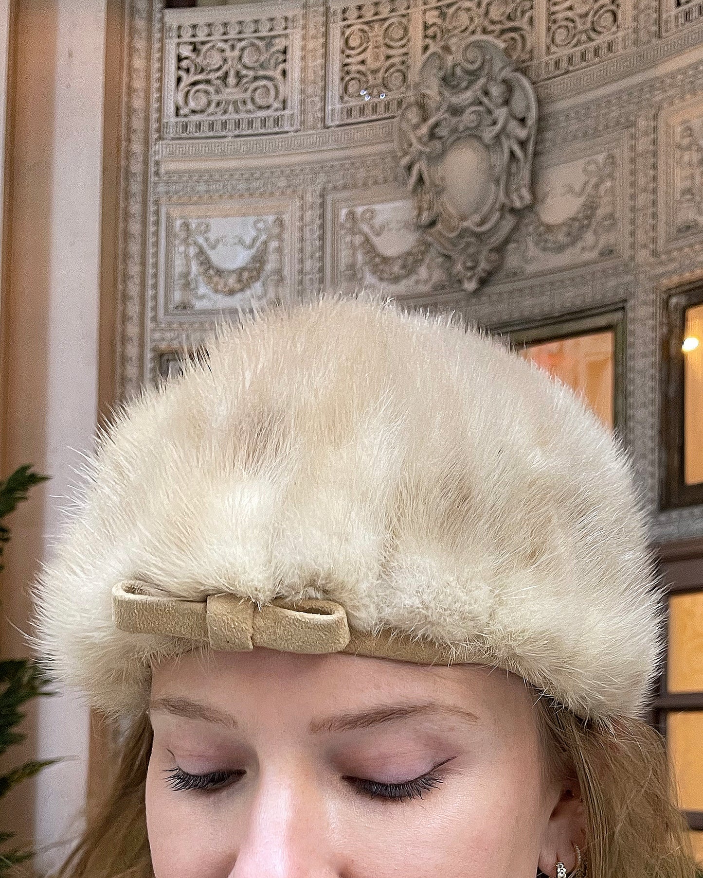 Vintage Blonde Mink Pillbox Hat With Bow