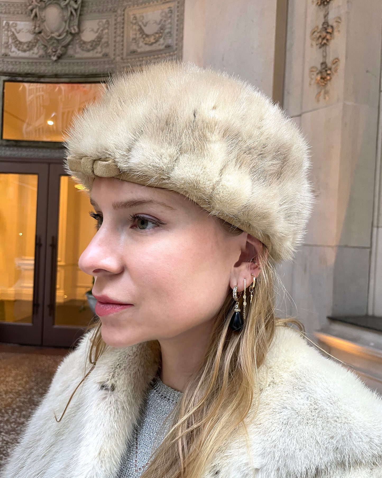 Vintage Blonde Mink Pillbox Hat With Bow