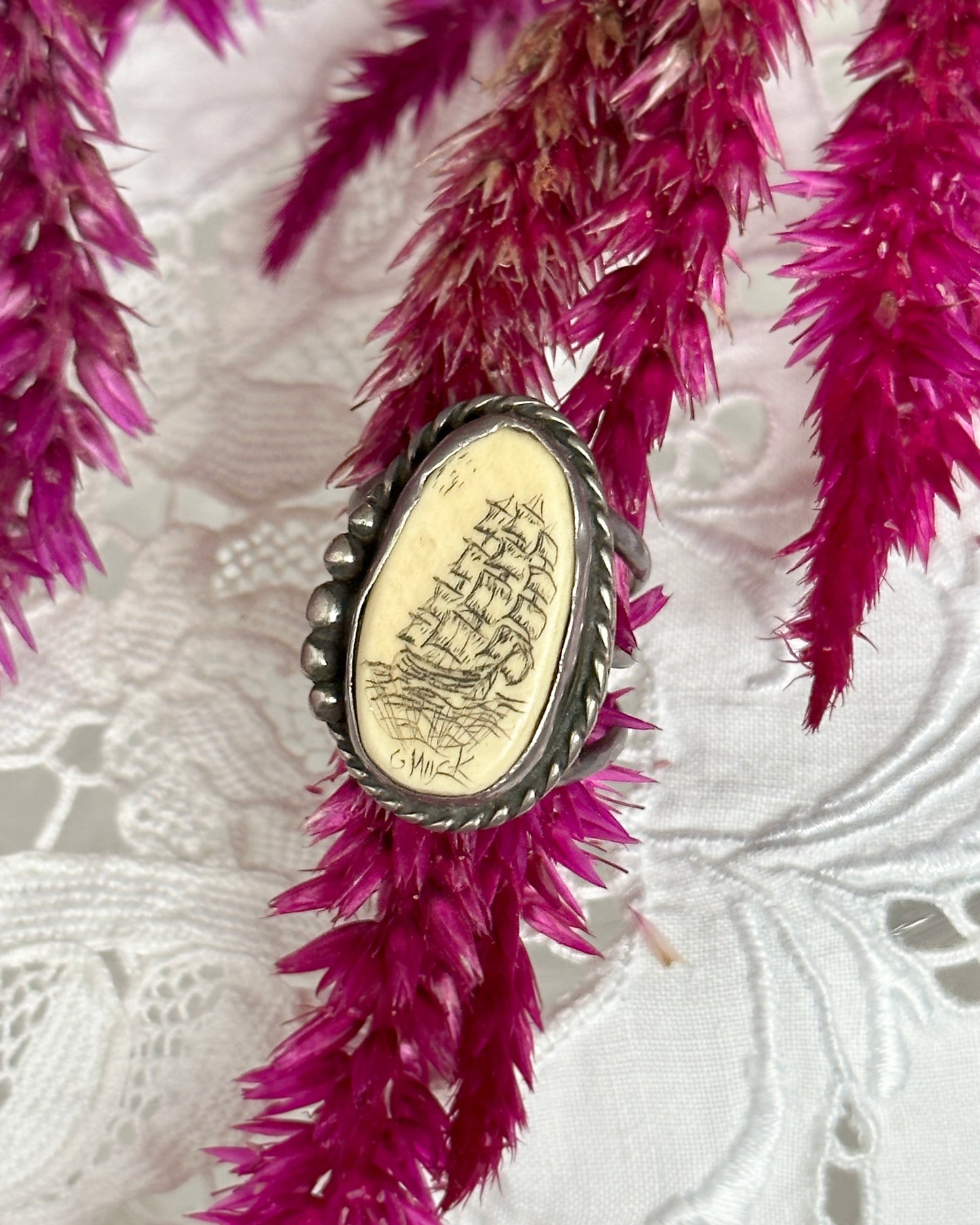 Vintage Sterling Silver Scrimshaw Ring