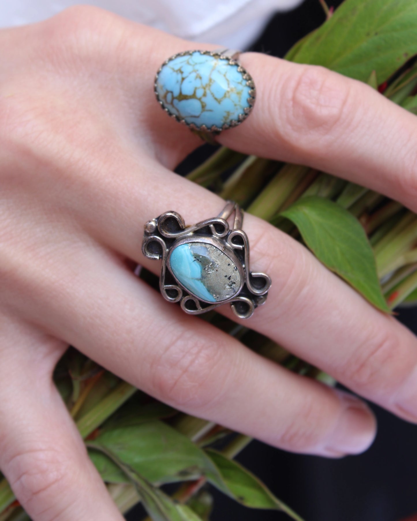 Vintage Artisanal Turquoise Ring In Sterling Silver
