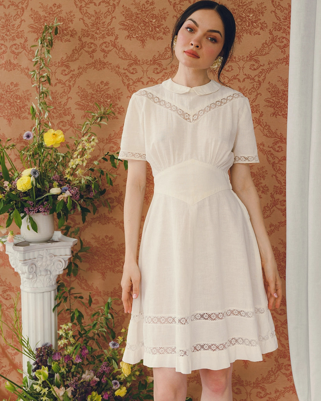 Vintage 1940s Peter Pan Collar Dress With Lace Insets Vintage 1940s Peter Pan Collar Dress With Lace Insets