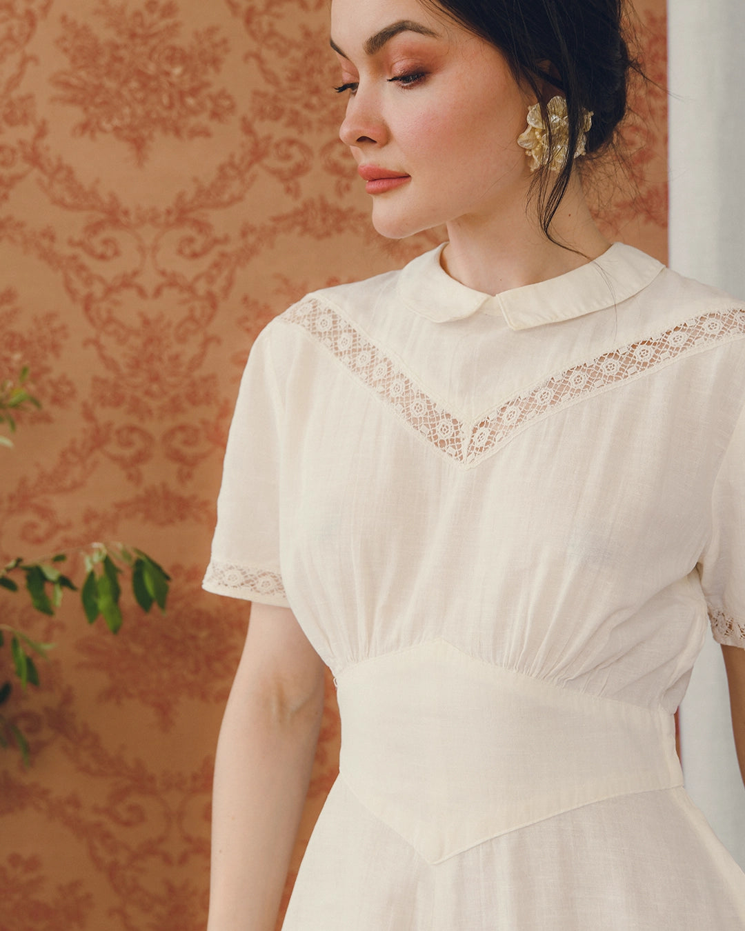 Vintage 1940s Peter Pan Collar Dress With Lace Insets