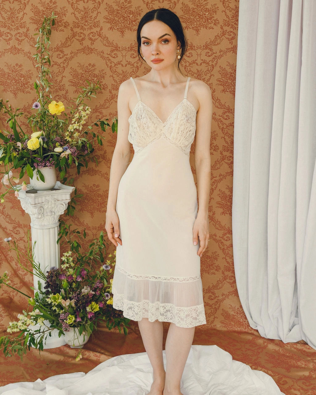 1940s Ivory Lace Slip With Flounce Hem And Crystal-Pleated Details