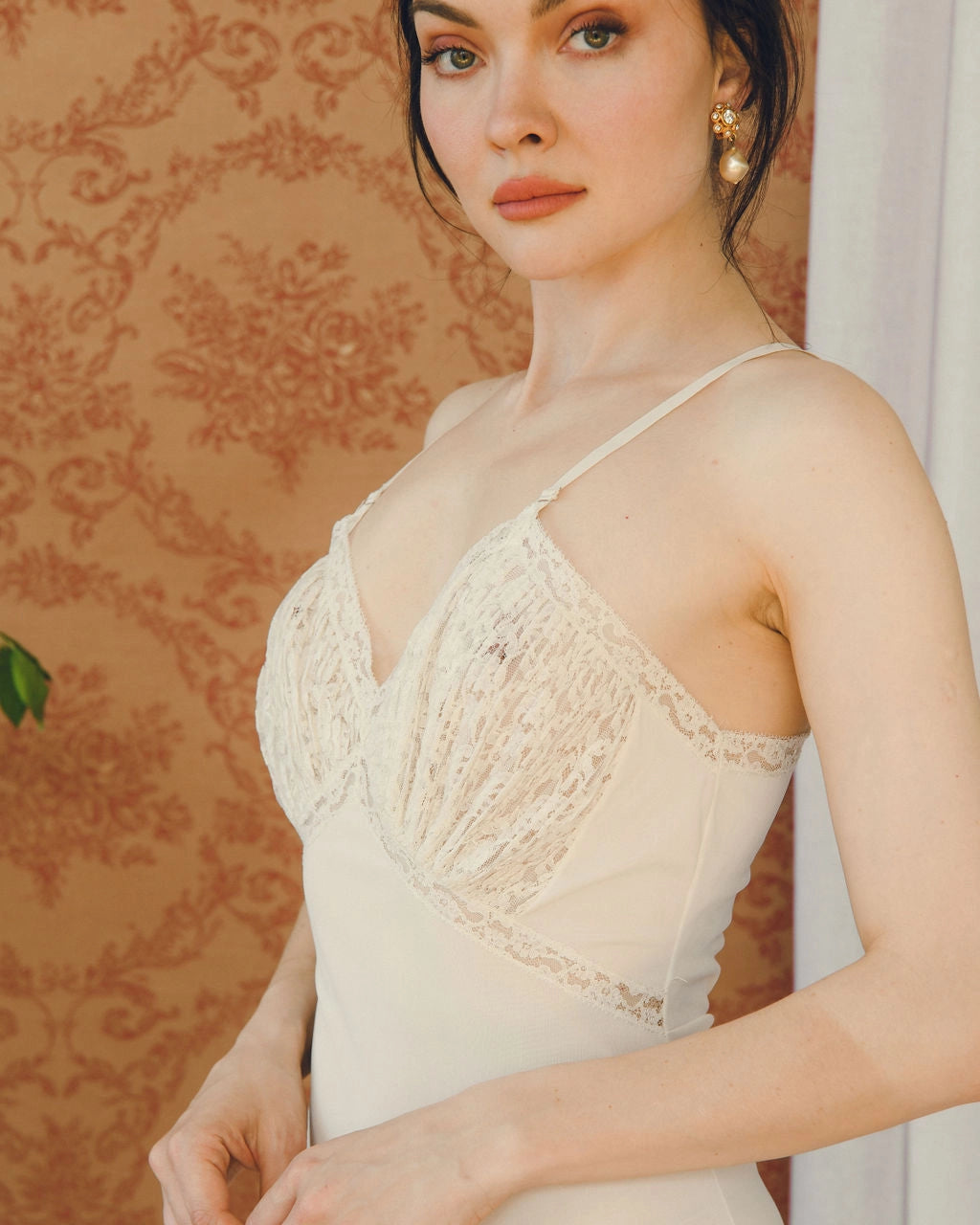 1940s Ivory Lace Slip With Flounce Hem And Crystal-Pleated Details