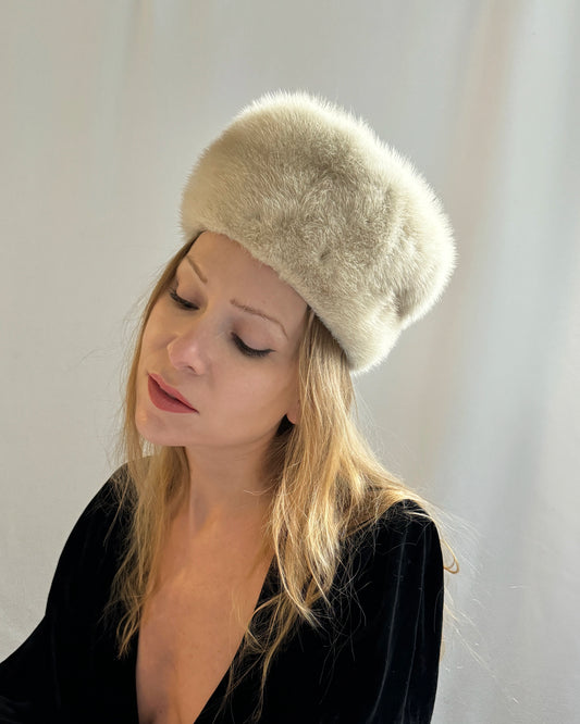 Vintage 1960s Pearl Mink Hat