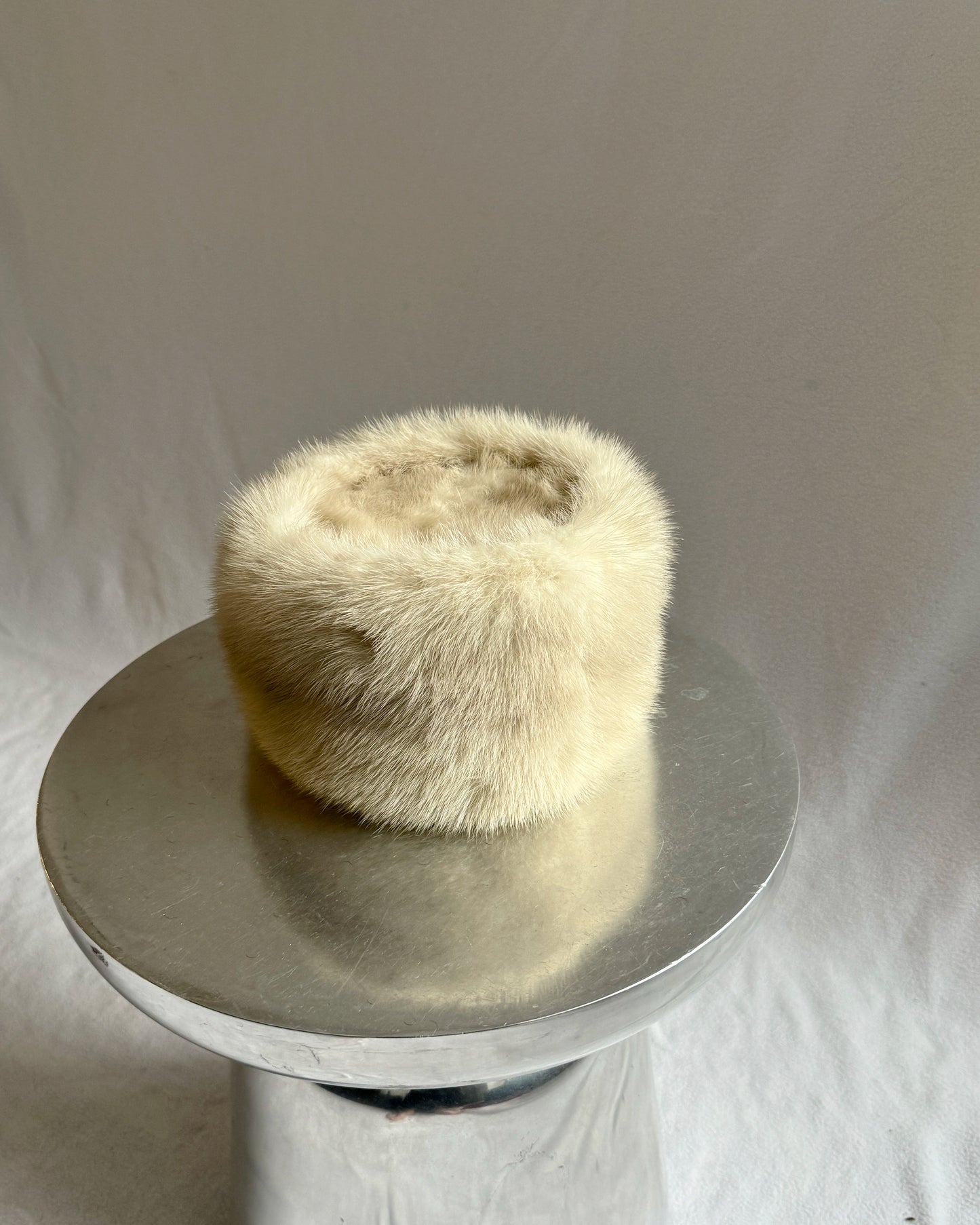Vintage 1960s Pearl Mink Hat