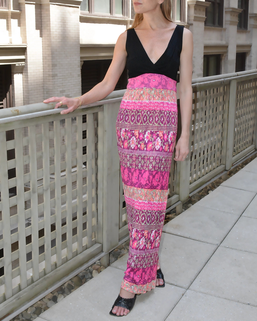 Vintage 1960s Ikat Print Bodycon V-Neck Maxidress – Very Breezy
