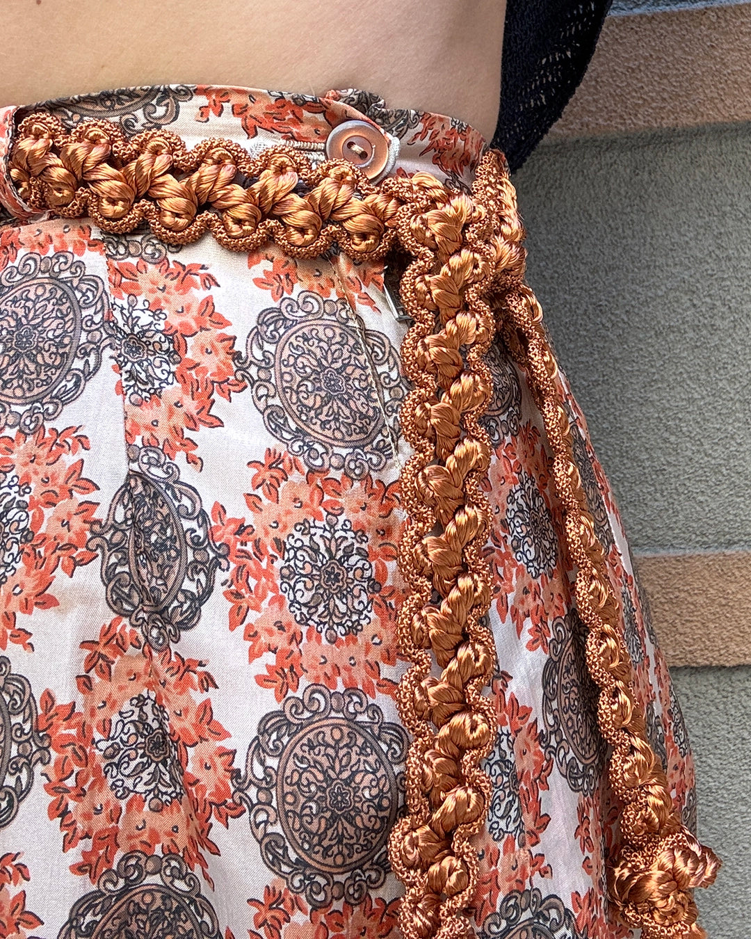 Vintage 1960s Medallion Print Belted Pencil Skirt