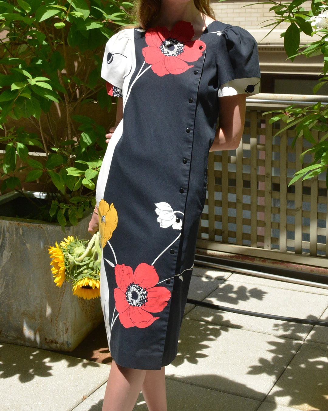Vintage 1980s Graphic Floral Cutout Neckline Sheath Dress