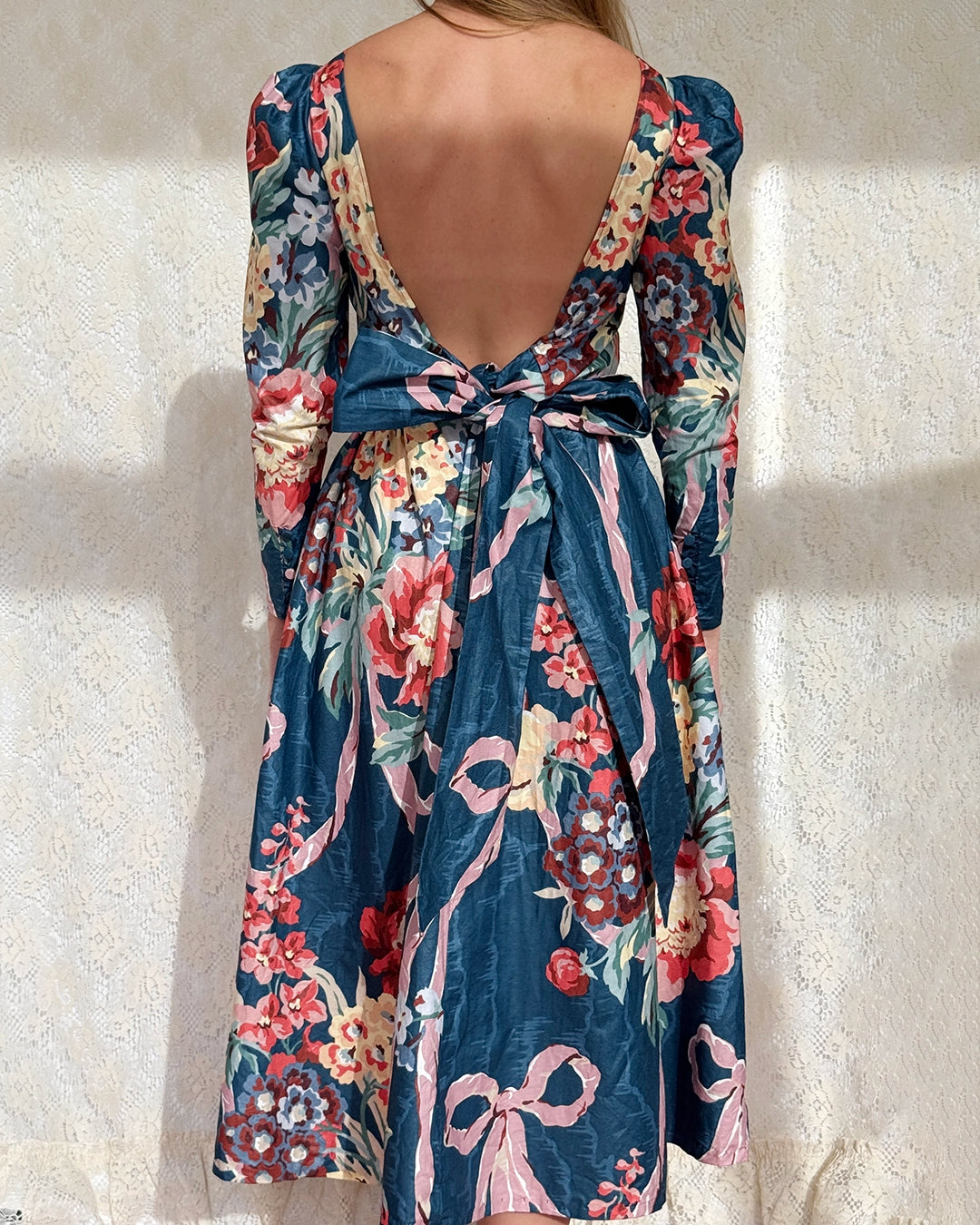 laura ashley cotton dress 90s Laura Ashley cotton floral midi dress