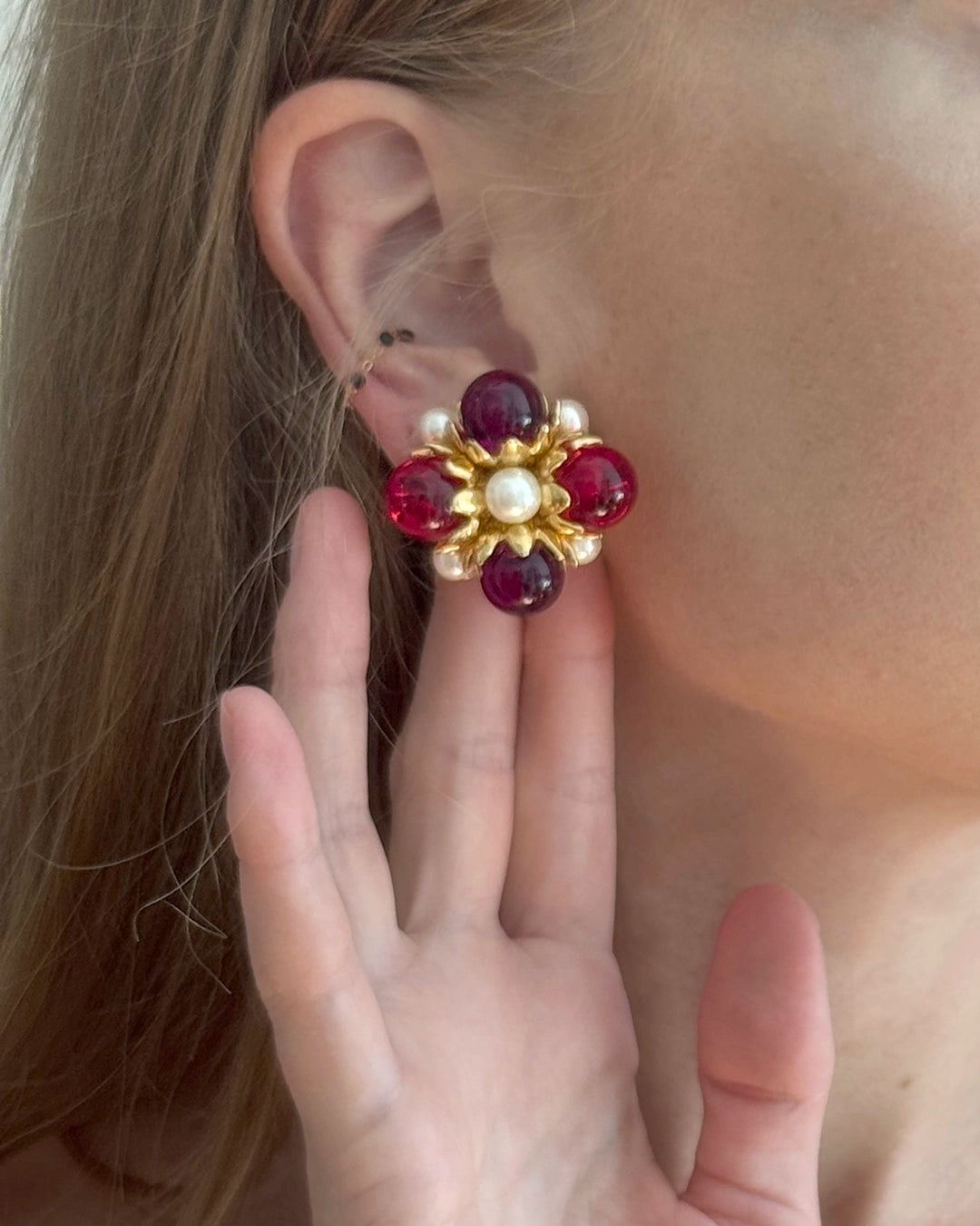 Vintage Cabochon Glass Ruby Stud Earrings + Choker Set