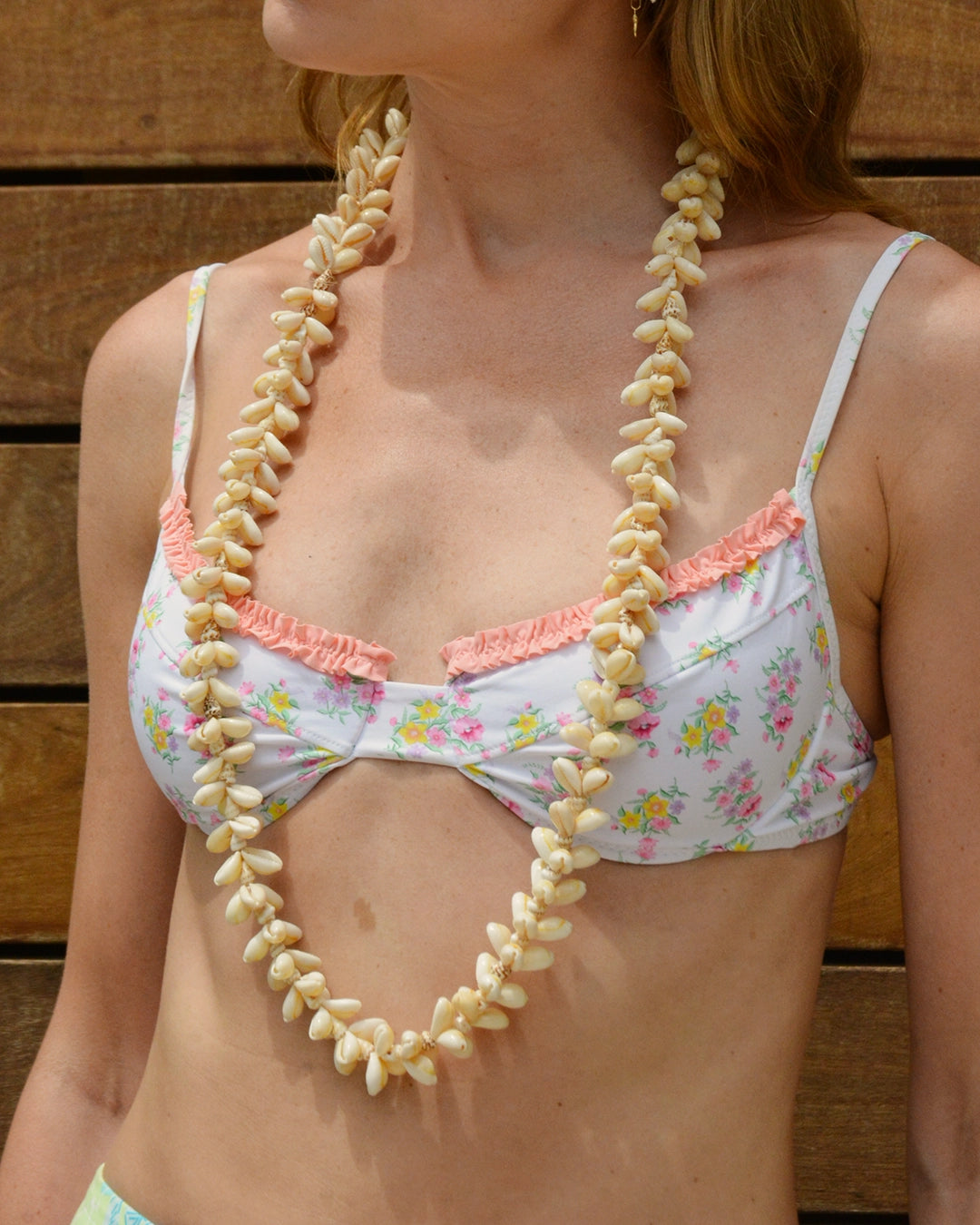 Vintage Chunky Seashell Necklace with Cowrie and Nassa Shells