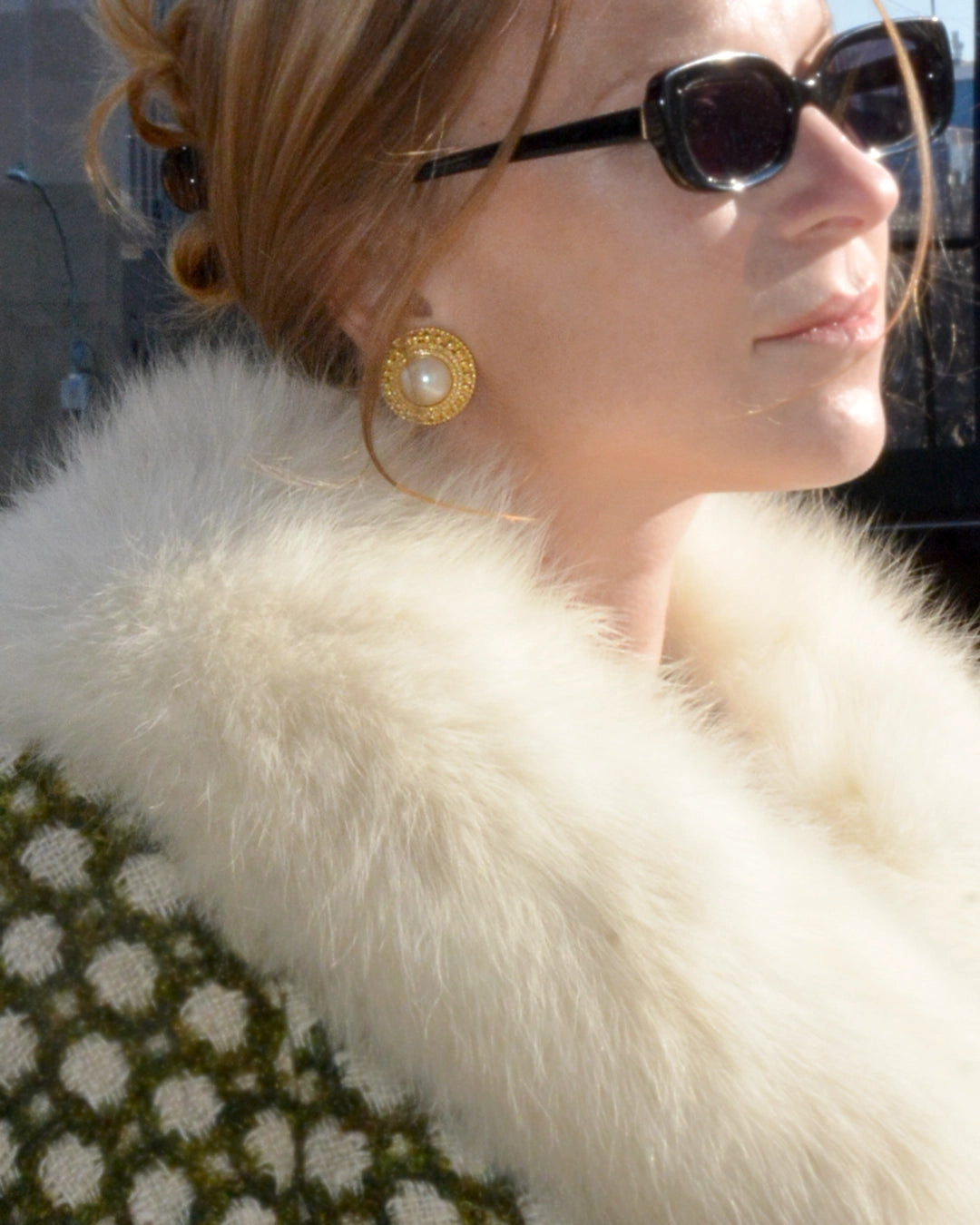 Vintage Gold and Pearl Button Stud Earrings