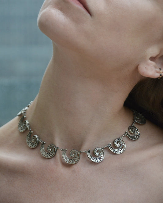Vintage Sterling Silver Choker with Paisley-Shaped Filigree Links