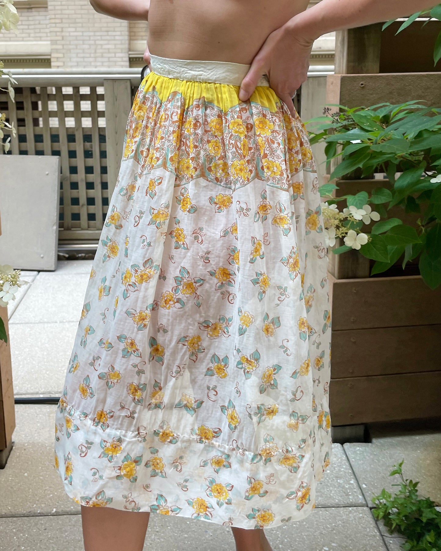 Rare Vintage 1940s Floral Skirt