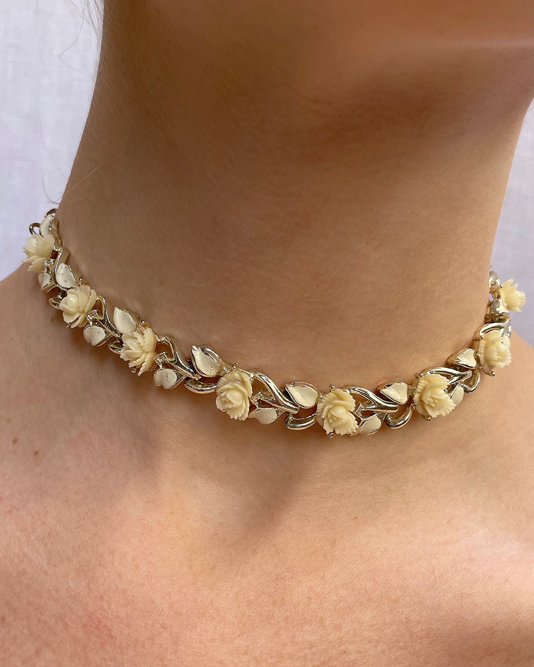Vintage 1950s Rose Choker