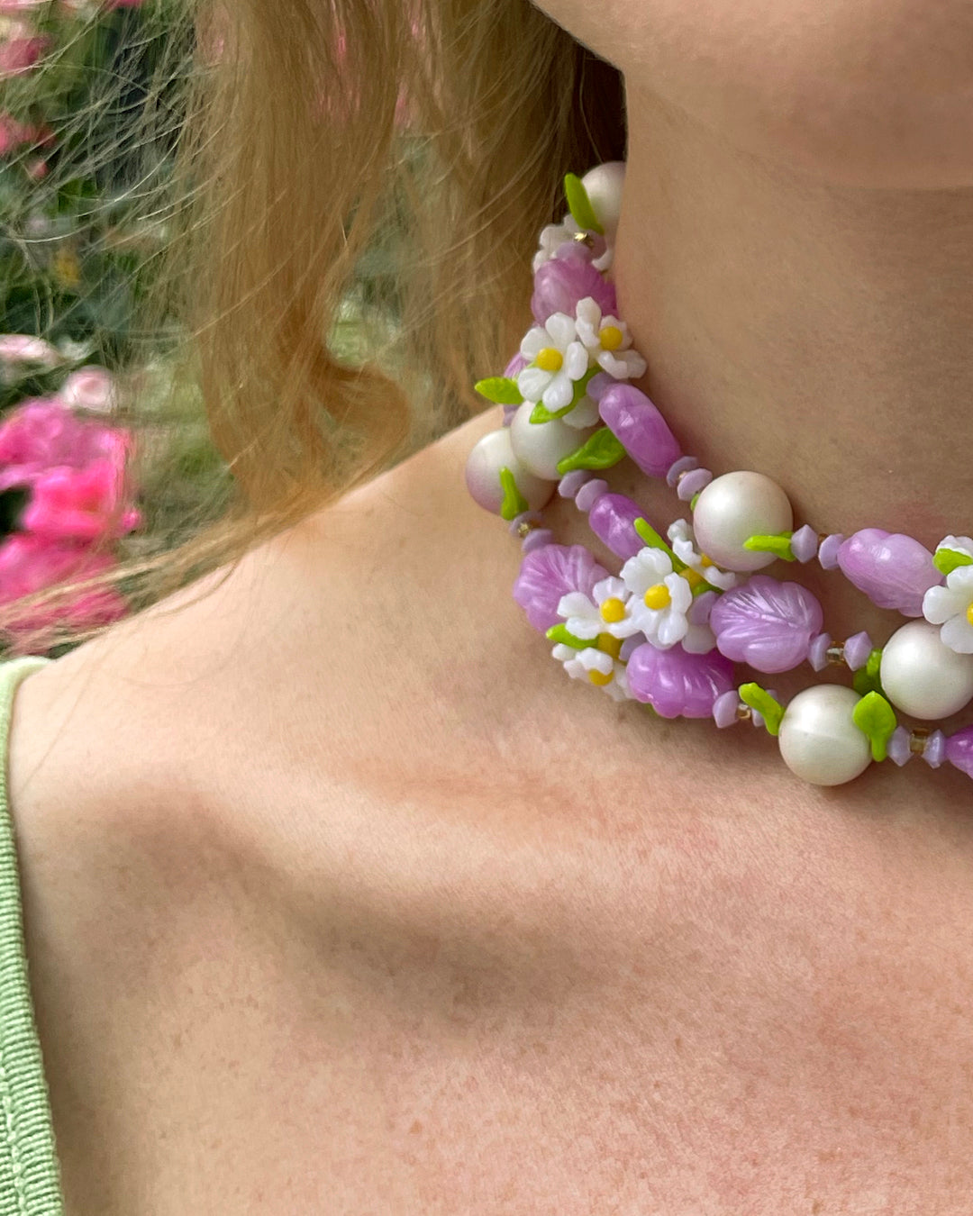Vintage 1950s Floral Lucite Necklace