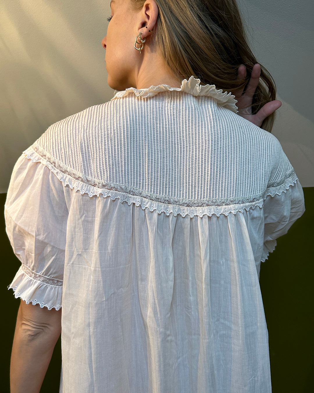 Vintage 1960s Eyelet Trim Nightdress