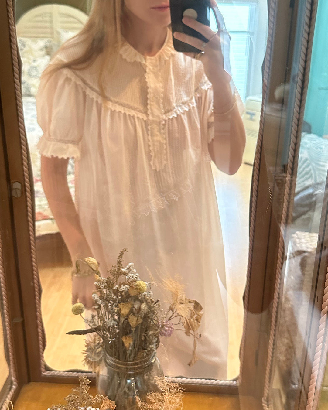 Vintage 1960s Eyelet Trim Nightdress