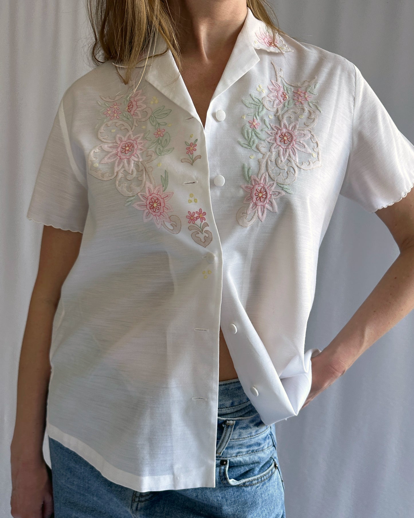 Vintage 1960s Floral Embroidered Blouse