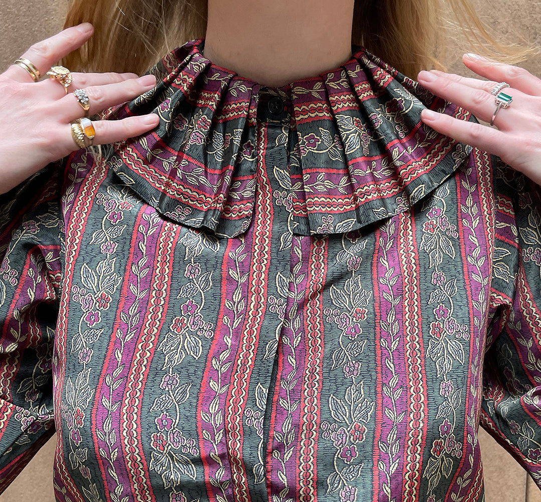 Vintage Ruffle Collar Shirt