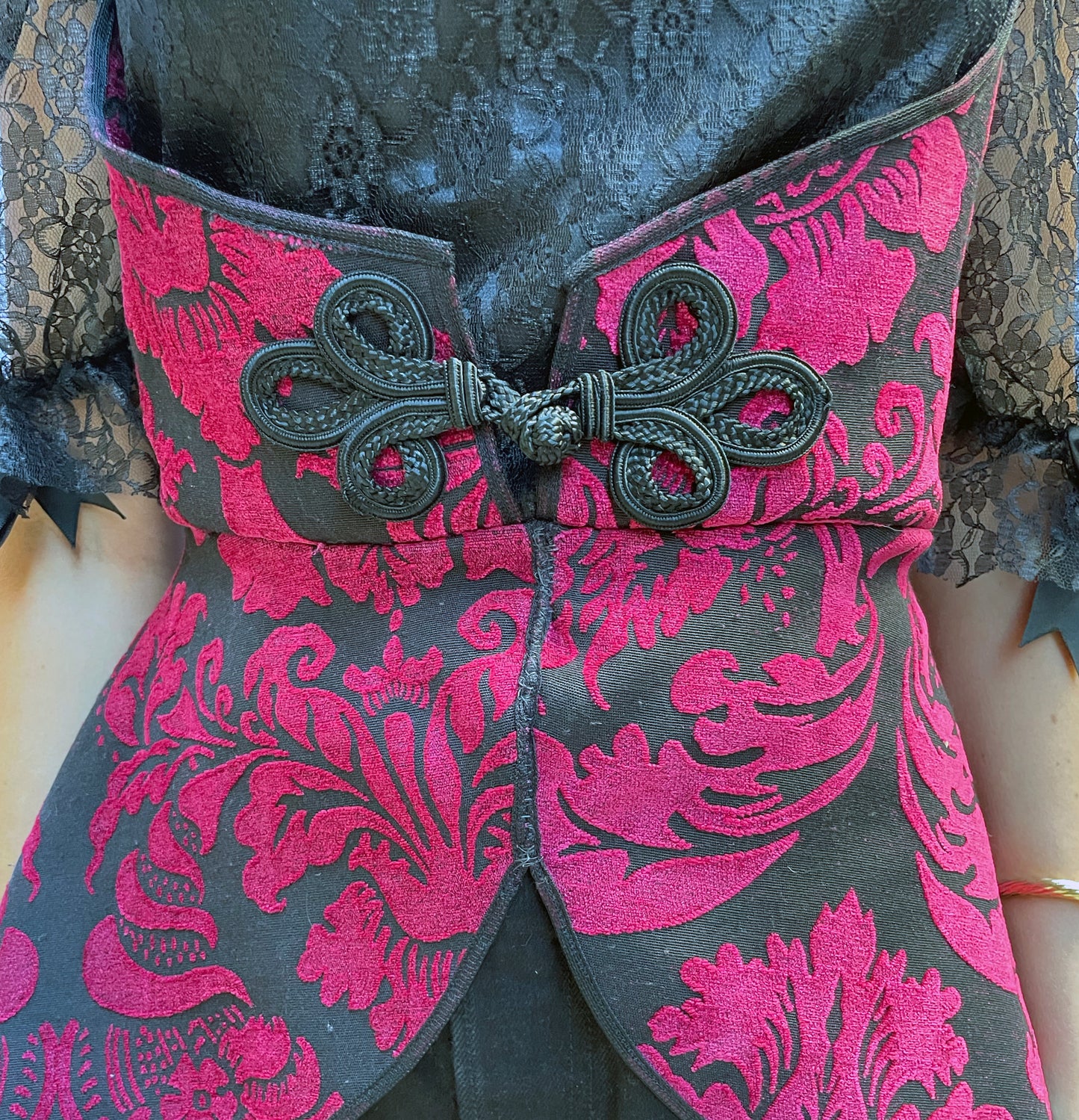 Vintage Brocade And Lace Dirndle Top | L