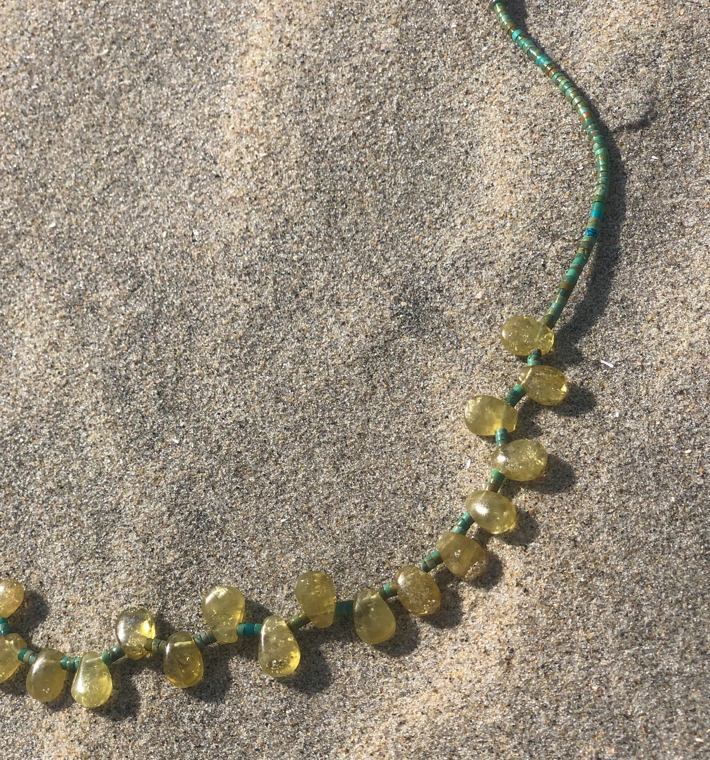 VINTAGE NATIVE AMERICAN TURQUOISE HEISHI CHOKER