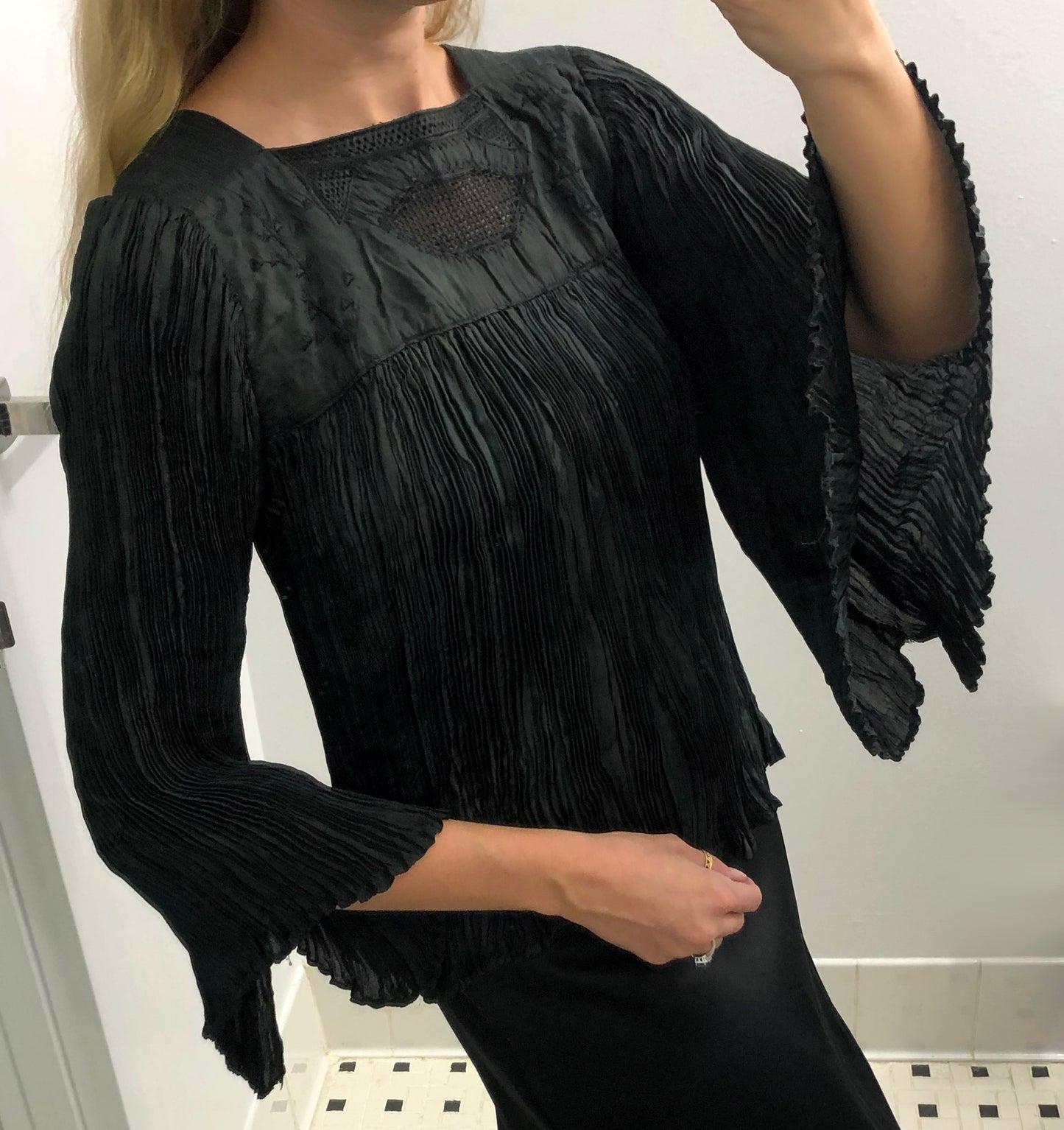Rare Vintage Embroidered Plissé Peasant Top