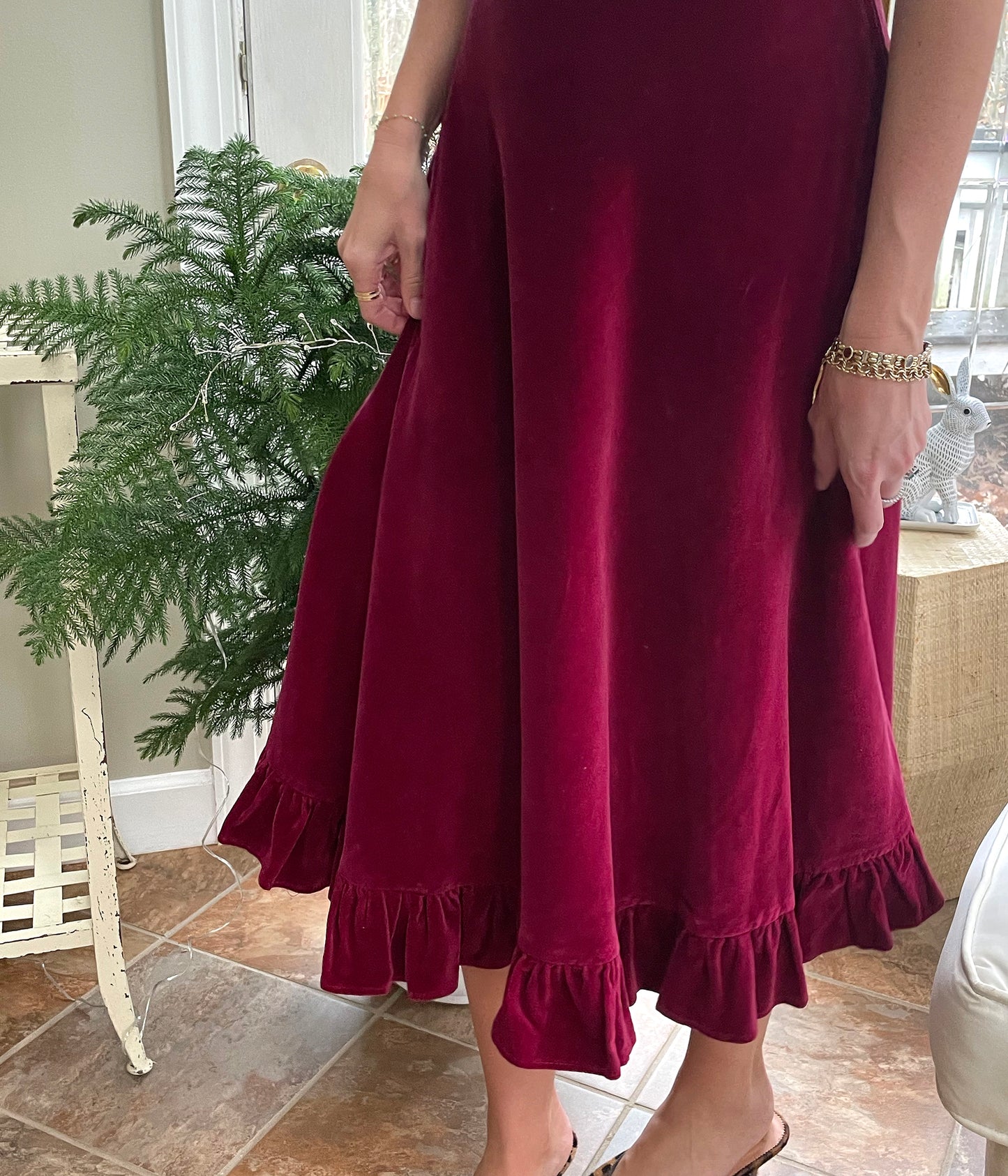 Vintage Scalloped Waist Velvet Midiskirt