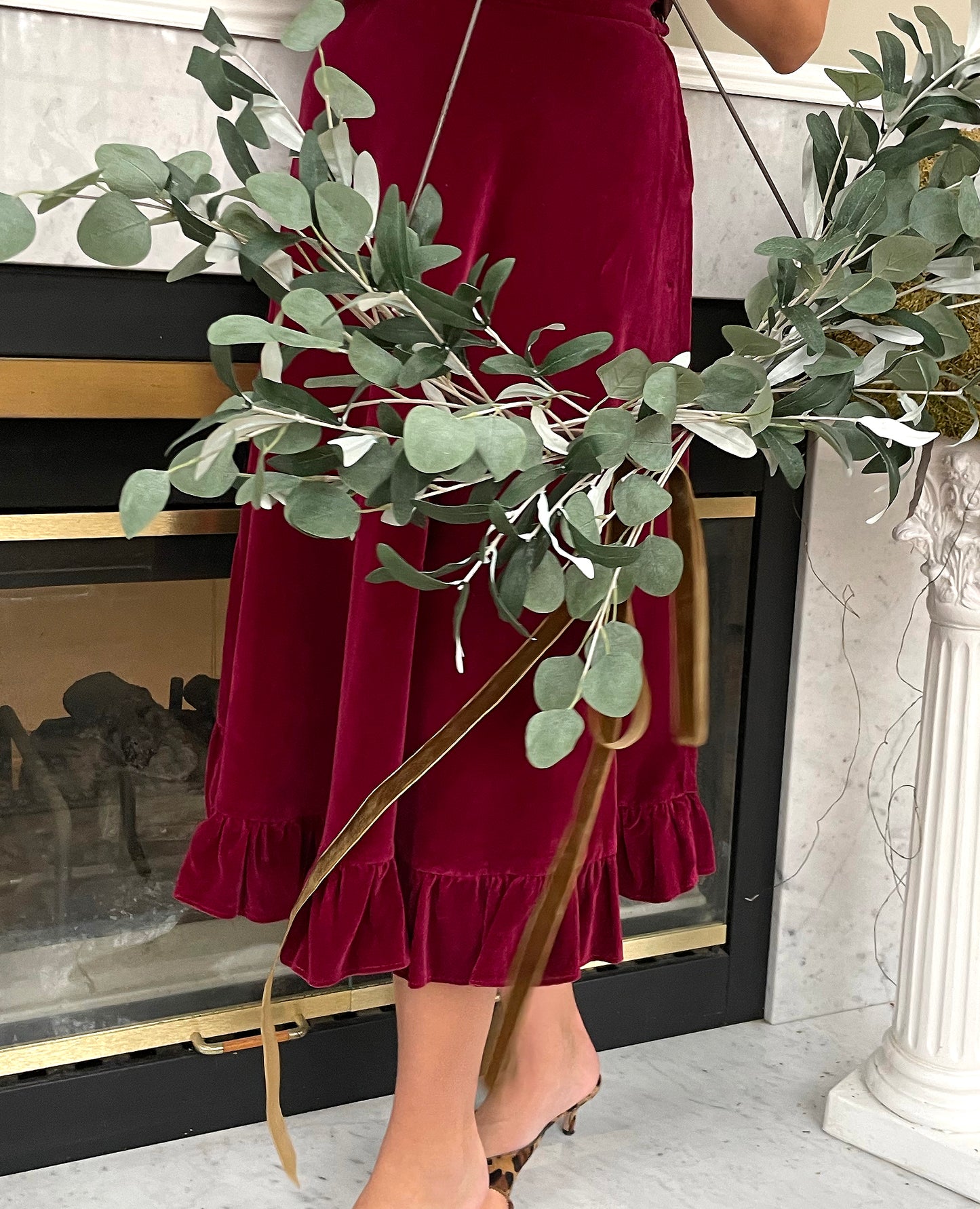Vintage Scalloped Waist Velvet Midiskirt