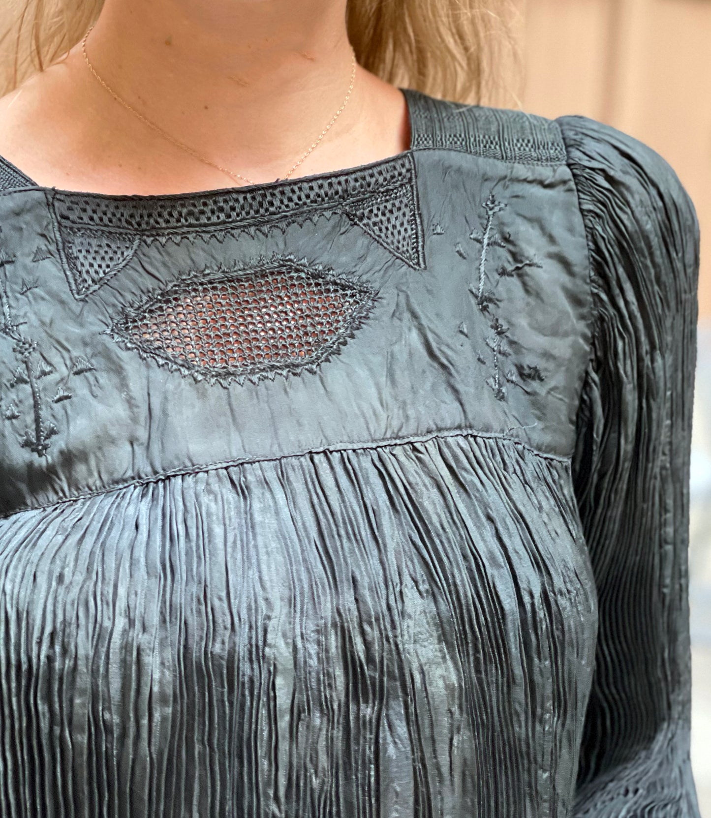 Rare Vintage Embroidered Plissé Peasant Top
