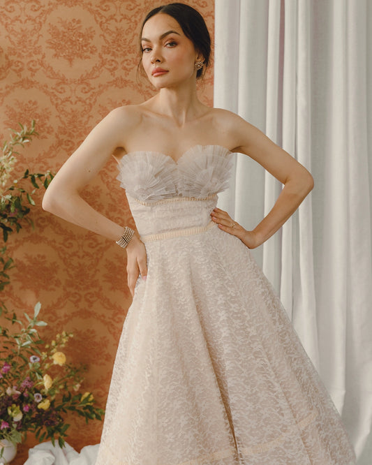 VINTAGE 1950s LACE AND TULLE COCKTAIL DRESS WITH SUNRAY-PLEATED TULLE RUFFLED CHEST