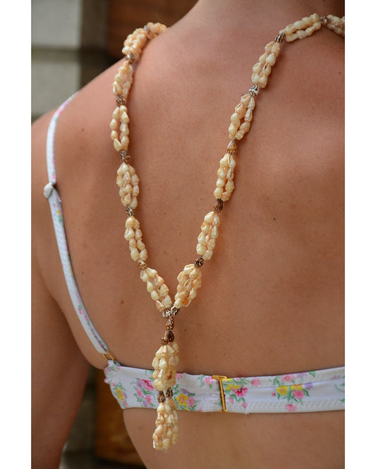 Vintage Seashell Pendant Necklace