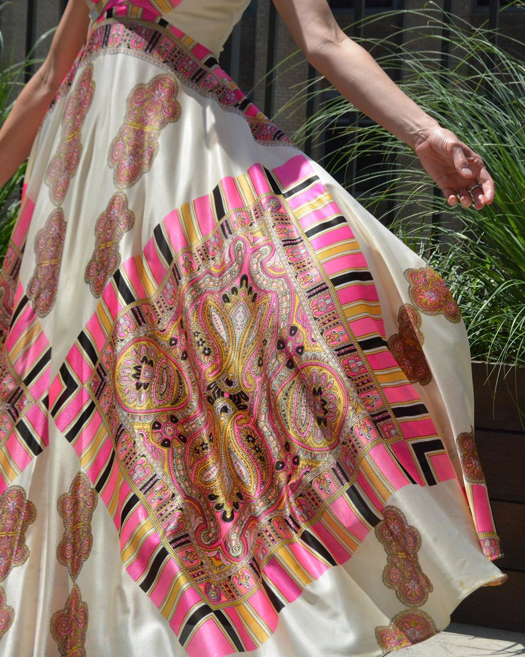 Vintage 1960s Paisley Pucci-Print Jersey Maxidress