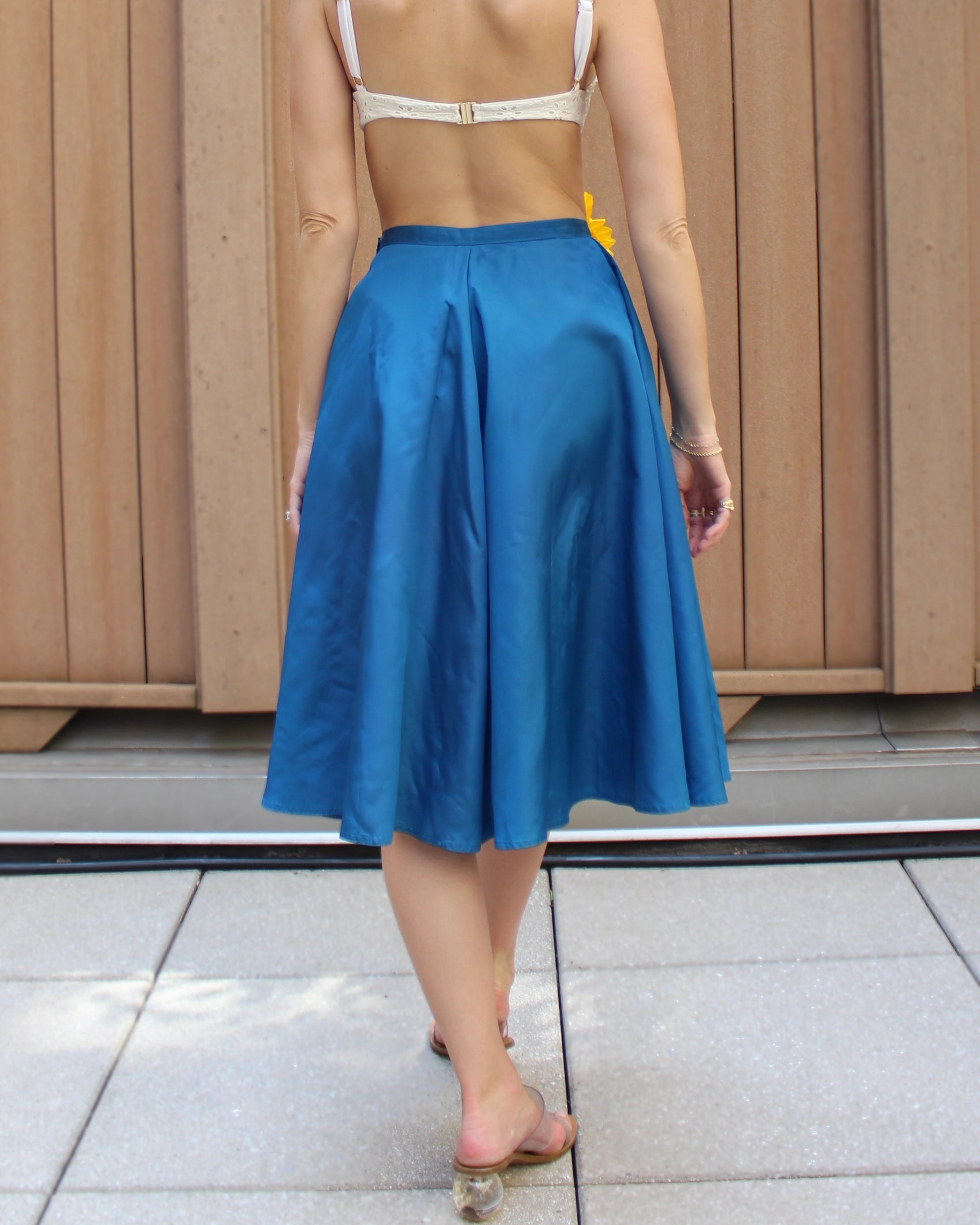 Satin skirt 1950s sales