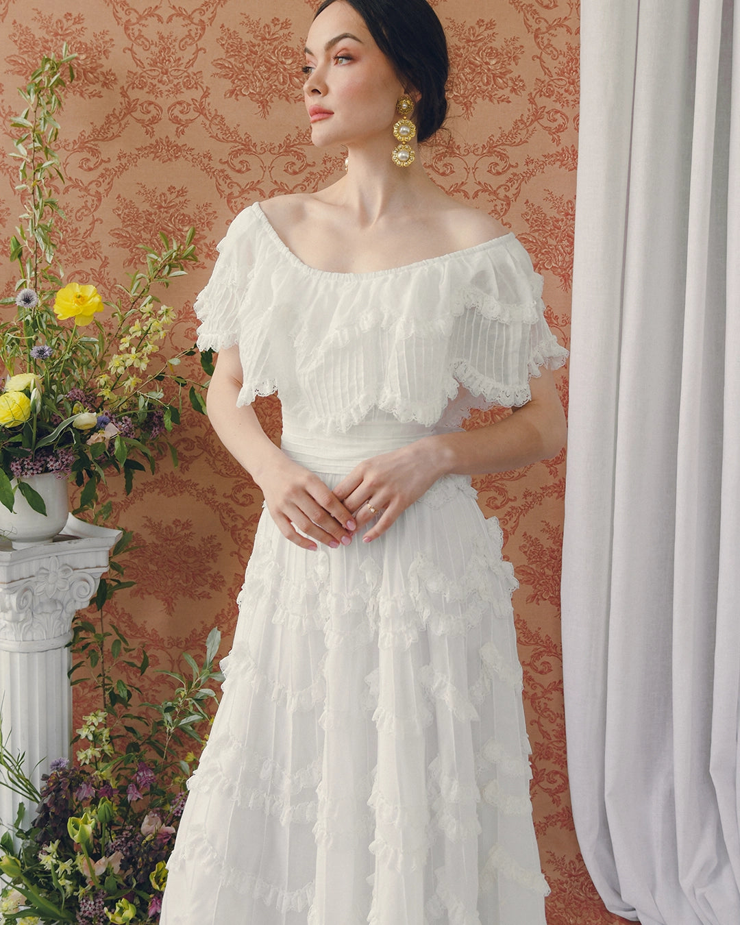 VINTAGE 1950s OFF-THE-SHOULDER PINTUCKED DRESS WITH SCALLOPED LACE TRIM