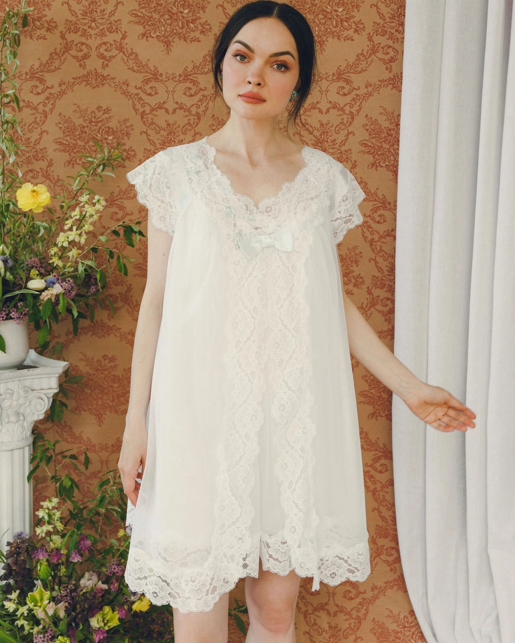 Vintage 1960s Ivory Peignoir Set With Blue Embroidery