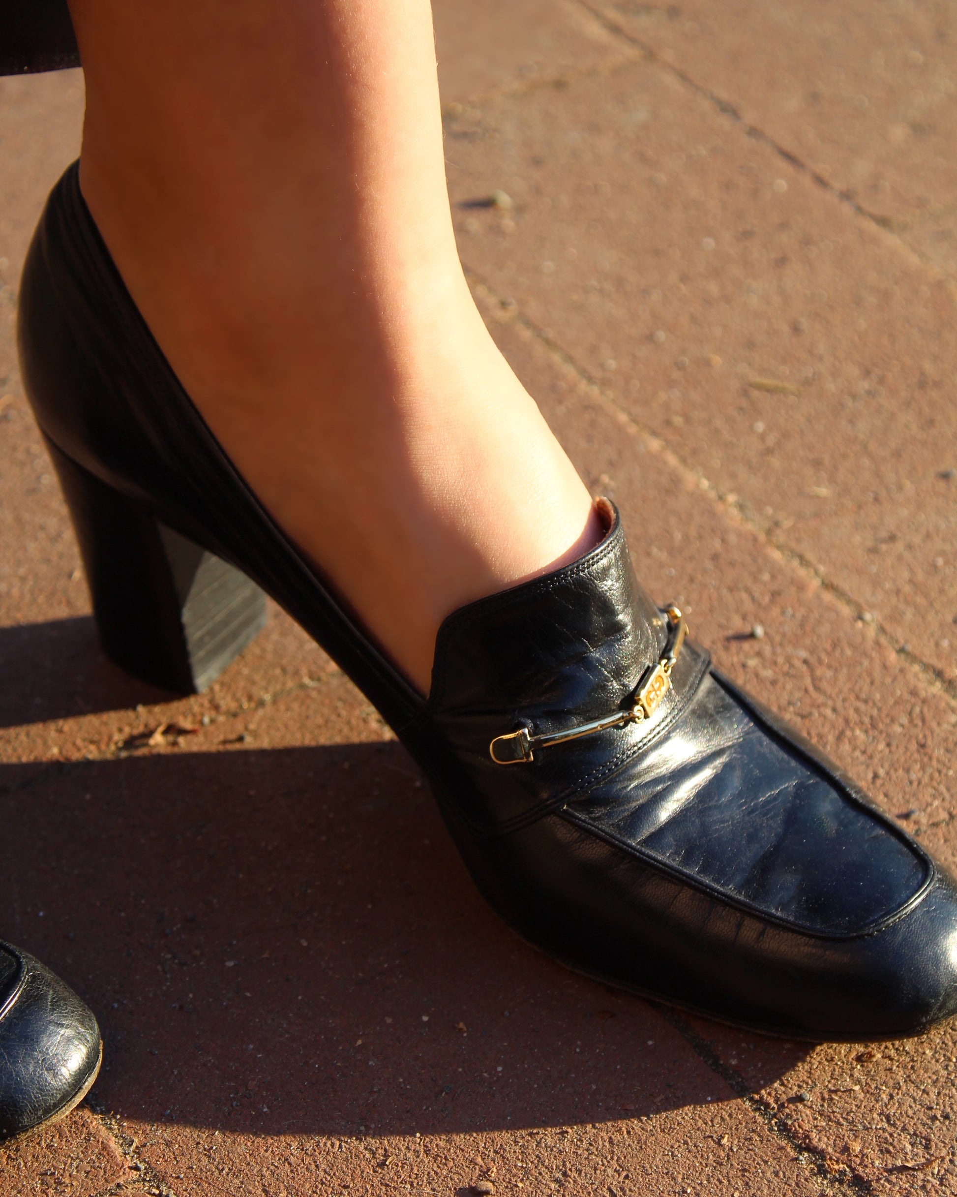 Vintage 1970s Gucci Heeled Loafers Very Breezy