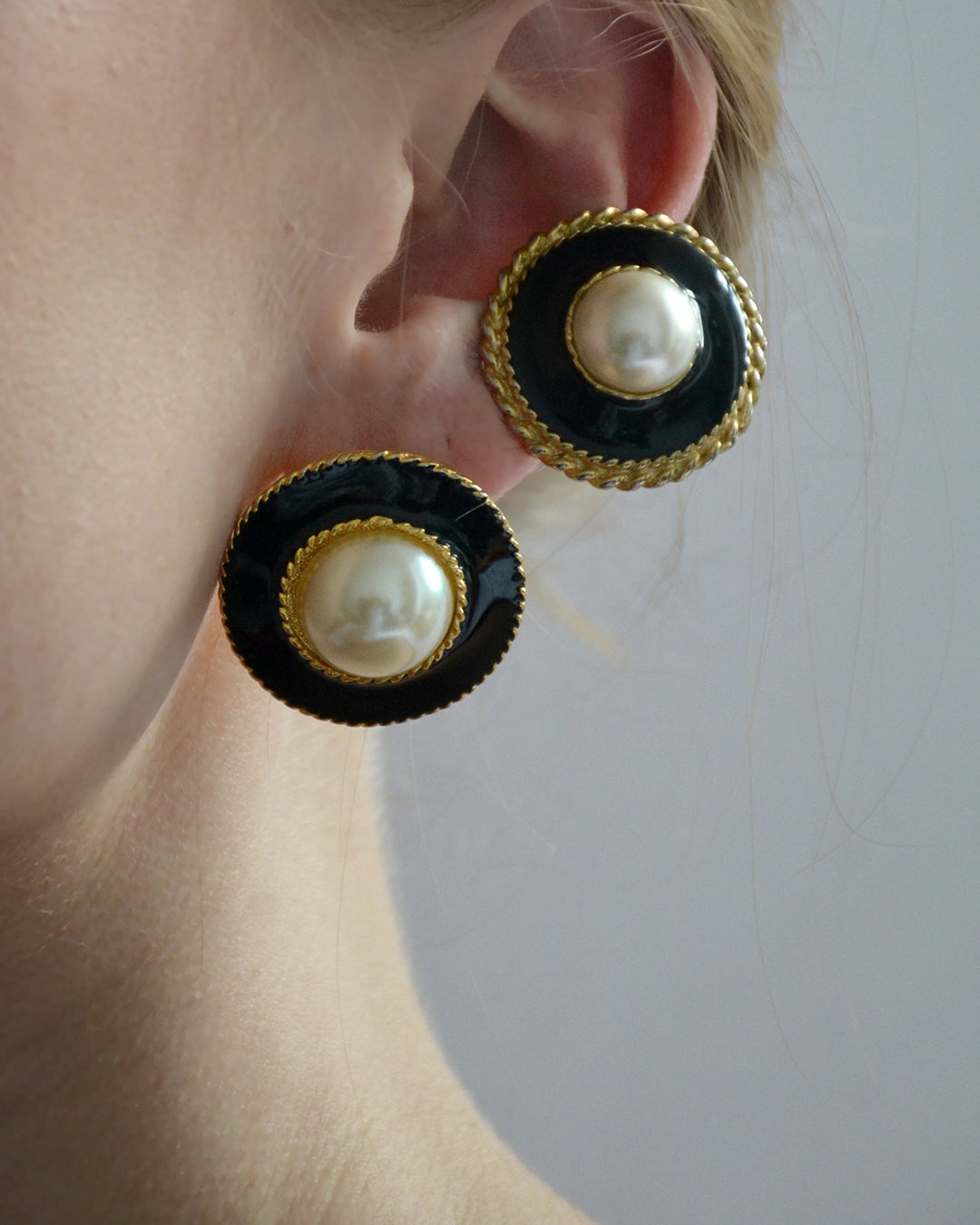 Vintage Black Enamel And Pearl Stud Earrings, post back