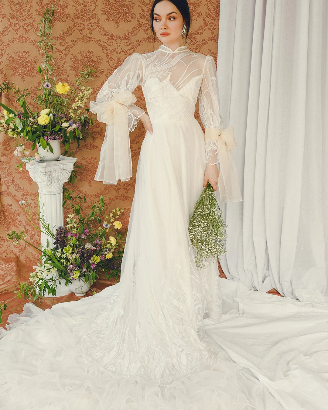 Vintage Bow-Sleeve Wedding Gown With Detachable Tiered Train