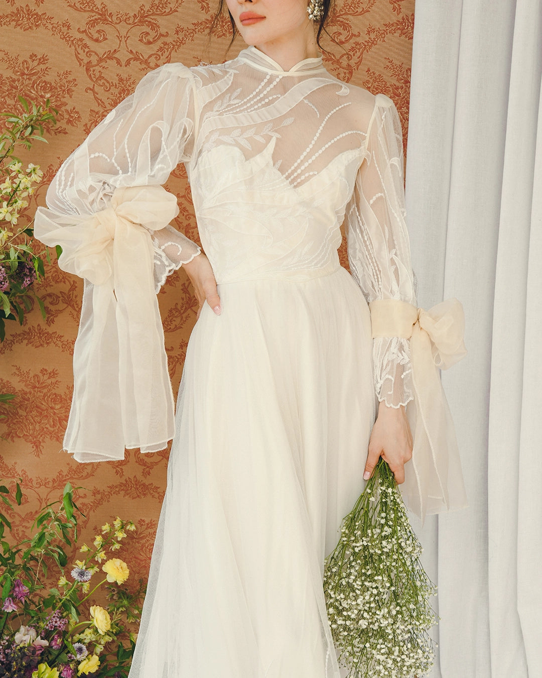 Vintage Bow-Sleeve Wedding Gown With Detachable Tiered Train